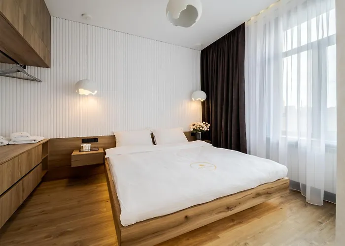 Mini-Hotel Near Les Kurbas Theatre
