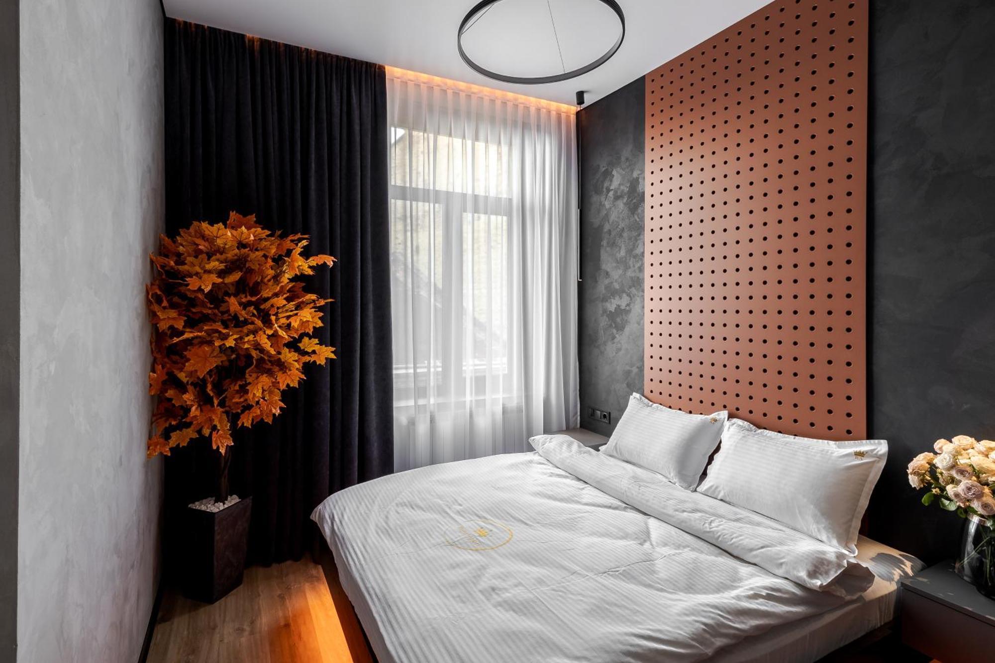 Mini-hotel Near Les Kurbas Theatre לבוב