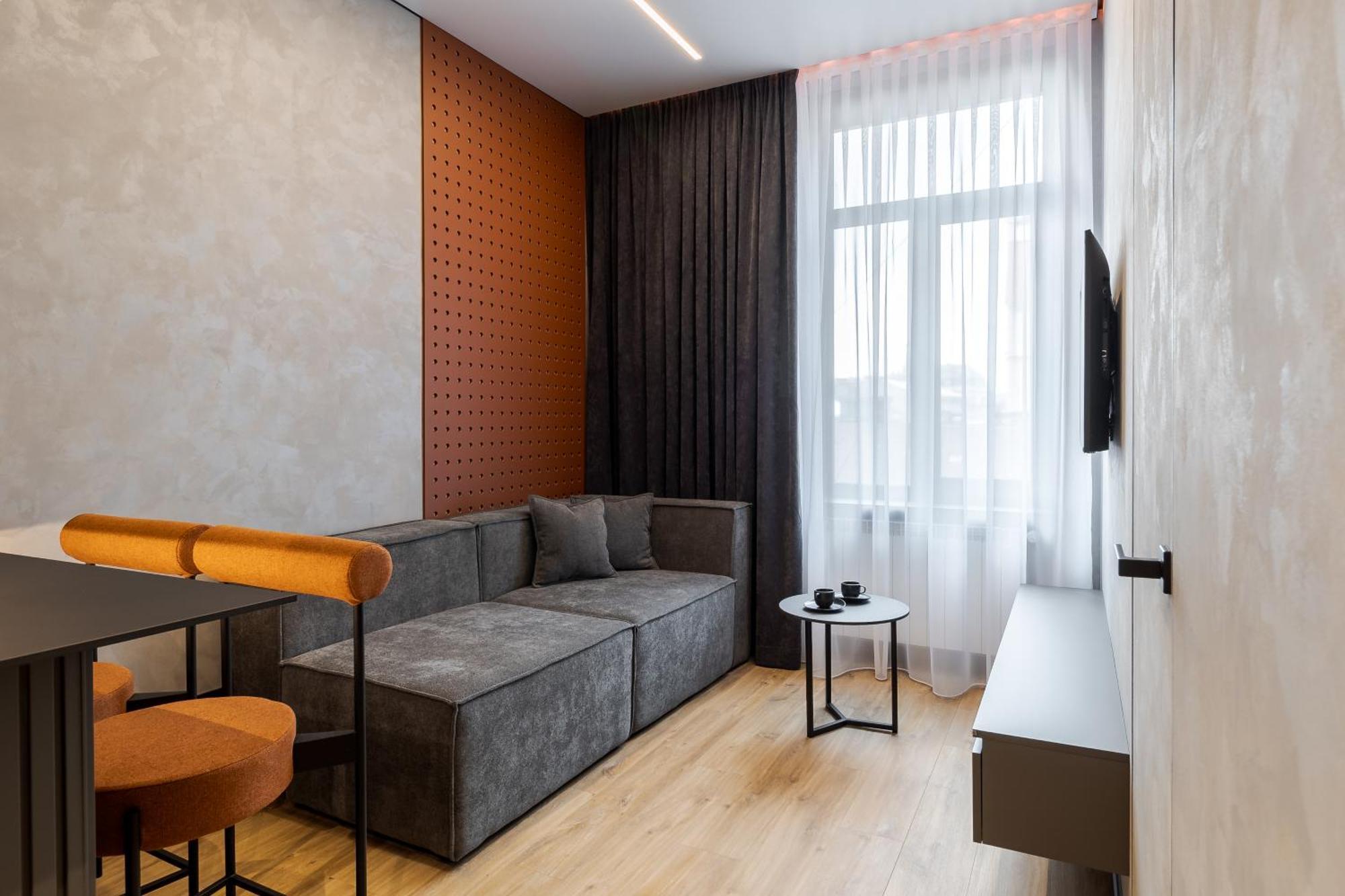 Mini-hotel Near Les Kurbas Theatre